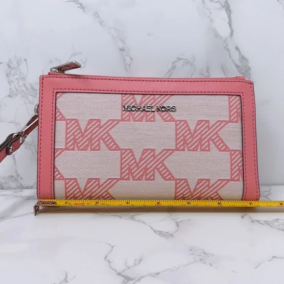Michael Kors wallet - Picture 4 of 10